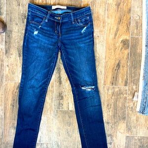 Abercrombie distressed jeans! Size 4 short.